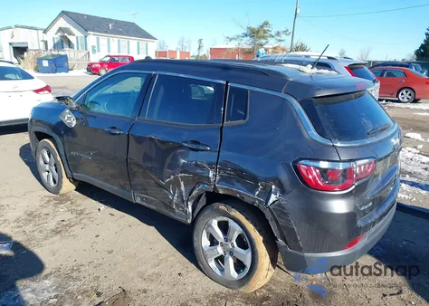 2018 Jeep Compass Latitude 4X4 z USA, uszkodzony, nr VIN 3C4NJDBB6JT484222